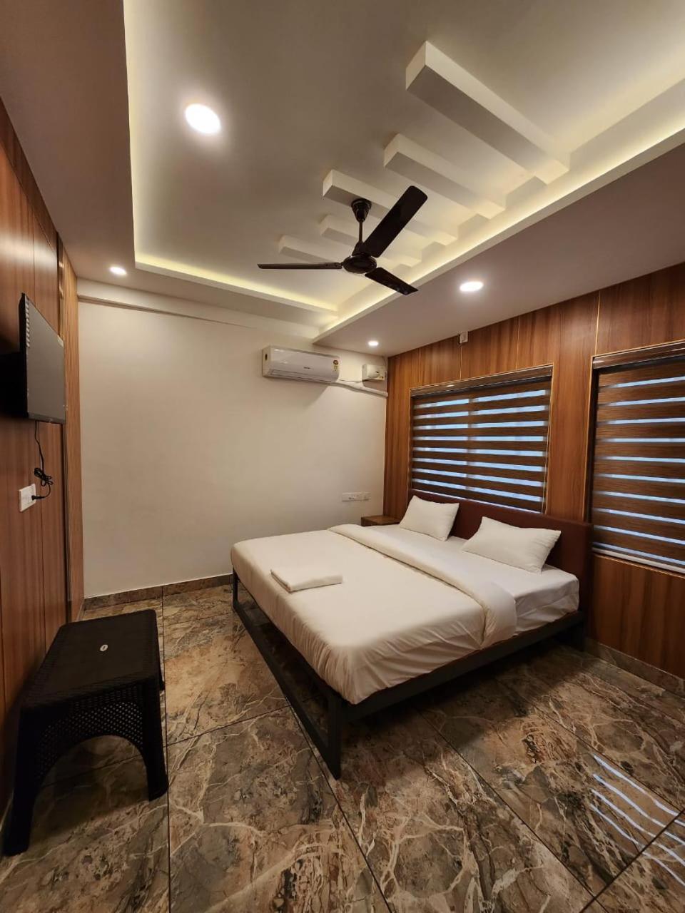 Attingal Royal View Residency酒店 外观 照片